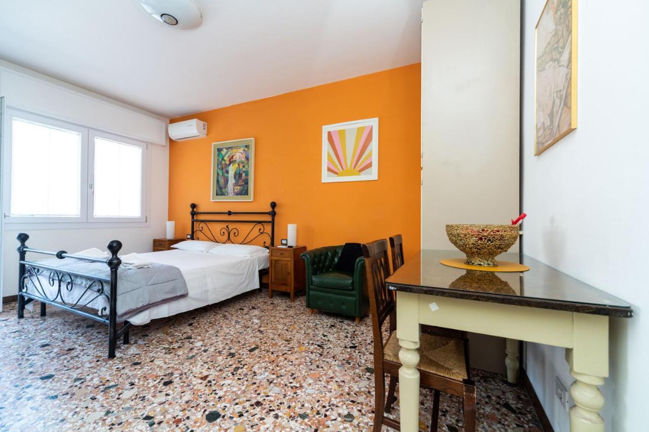 Monti Guesthouse メストレ エクステリア 写真