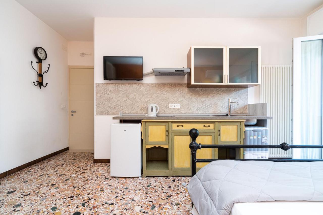 Monti Guesthouse メストレ エクステリア 写真