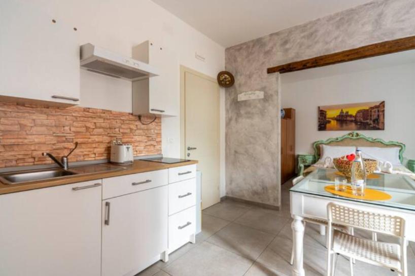 Monti Guesthouse メストレ エクステリア 写真